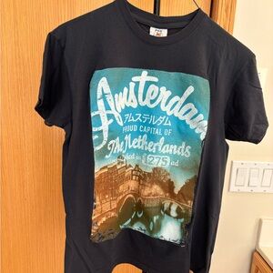 Amsterdam Holland 🇳🇱 New T-Shirt - Size Small